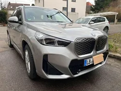 Grau Gebraucht 2024 BMW iX1 SUV | 43.000 € (Fairer Preis)