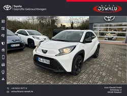 Weiß Neu 2025 Toyota Aygo Business Edition Kleinwagen | 16.990 €