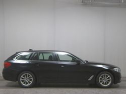 Schwarz Gebraucht 2018 BMW 520 Performance Kombi | 13.380 €