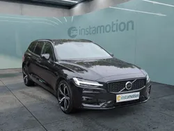Schwarz Gebraucht 2024 Volvo V60 Plus Kombi | 40.550 € (Fairer Preis)