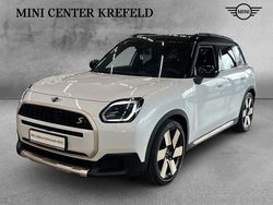 Weiss Gebraucht 2024 Mini Countryman Favoured SUV | 44.661 €