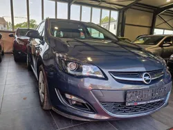 Grau Gebraucht 2015 Opel Astra Kombi | 6.990 € (Guter Preis)