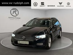 Deep black perleffekt Gebraucht 2023 VW Passat Business Kombi | 26.969 € (Fairer Preis)