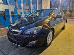 Braun Gebraucht 2011 Opel Astra Limousine | 1.690 € (Superpreis)