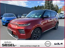 Rot Gebraucht 2020 Kia Soul EV Spirit SUV | 19.490 € (Etwas zu teuer)