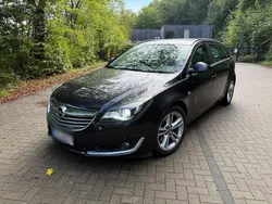 Schwarz Gebraucht 2013 Opel Insignia Sport Kombi | 4.350 € (Etwas zu teuer)