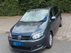 Grau Gebraucht 2018 VW Sharan Comfortline Van / Kleinbus | 21.950 € (Etwas zu teuer)