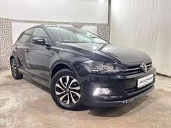 Deep black perleffekt Gebraucht 2021 VW Polo Active Kleinwagen | 16.481 € (Guter Preis)