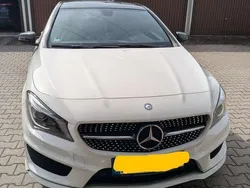 Weiß Gebraucht 2013 Mercedes CLA200 AMG line Coupé | 16.666 € (Etwas zu teuer)