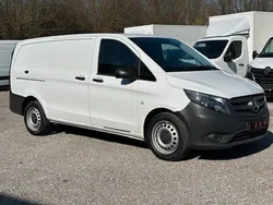 Arktikweiss Gebraucht 2021 Mercedes Vito Van / Kleinbus | 24.597 €