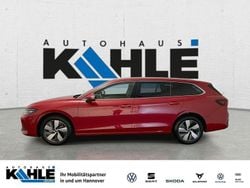 Chilirot metallic Gebraucht 2025 VW Passat Business Kombi | 35.990 € (Superpreis)