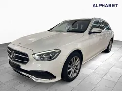 Polarweiss Gebraucht 2023 Mercedes E220 Avantgarde Kombi | 30.707 € (Fairer Preis)