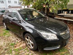 Schwarz Gebraucht 2010 Opel Insignia Kombi | 1.000 €