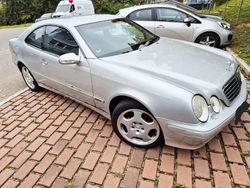 Silber Gebraucht 2001 Mercedes CLK200 Elegance Coupé | 2.350 € (Guter Preis)
