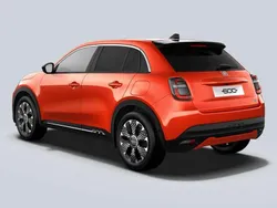 Sole orange metallic Neu 2025 Fiat 600E La Prima SUV | 33.022 €