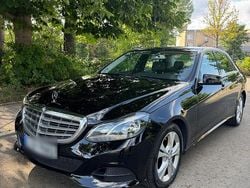 Schwarz Gebraucht 2016 Mercedes E220 Limousine | 10.999 €