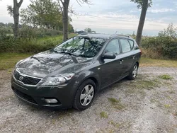Grau Gebraucht 2011 Kia Ceed Kombi | 3.100 € (Superpreis)
