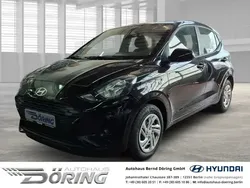 Phantom black / met (schwarz) Neu 2024 Hyundai i10 Select Kleinwagen | 16.890 € (Fairer Preis)