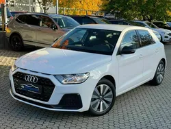 Weiß metallic Gebraucht 2020 Audi A1 Sportback Sport Kleinwagen | 22.999 € (Teuer)