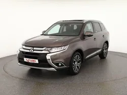 Braun Gebraucht 2017 Mitsubishi Outlander Top SUV | 22.990 € (Etwas zu teuer)