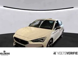 "candy" weiss Gebraucht 2022 Cupra Leon Limousine | 23.490 € (Guter Preis)
