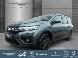 Grün Gebraucht 2024 Dacia Jogger Expression Van / Kleinbus | 18.900 € (Guter Preis)