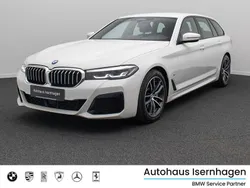 Alpinweiß uni300schwarz Gebraucht 2021 BMW 530 M Sport Limousine | 29.999 € (Guter Preis)