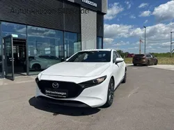 Arctic white Gebraucht 2024 Mazda 3 Exclusive-Line Limousine | 25.990 € (Guter Preis)