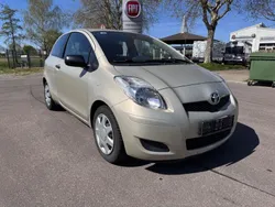 Gold Gebraucht 2009 Toyota Yaris Cool Kleinwagen | 3.200 € (Guter Preis)