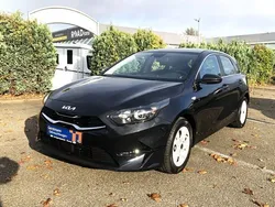 Zilinaschwarz metallic Gebraucht 2023 Kia Ceed Vision Limousine | 21.980 € (Superpreis)