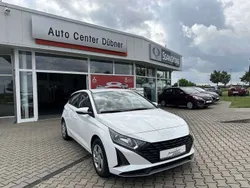 Weiß Neu 2024 Hyundai i20 Comfort Limousine | 17.650 € (Guter Preis)