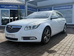 Weiß Gebraucht 2012 Opel Insignia Sport Kombi | 3.500 € (Guter Preis)