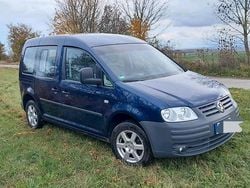 Blau Gebraucht 2005 VW Caddy Life Van / Kleinbus | 5.999 € (Teuer)