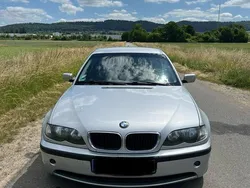 Silber Gebraucht 2004 BMW 320 Limousine | 1.000 € (Superpreis)