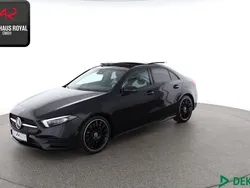 Schwarz (metallic) Gebraucht 2019 Mercedes A250 AMG Limousine | 29.740 € (Etwas zu teuer)