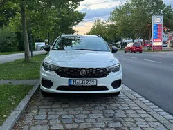 Weiß Gebraucht 2017 Fiat Tipo Lounge Kombi | 4.999 € (Superpreis)