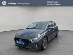 Grau Gebraucht 2023 Hyundai i20 Trend Kleinwagen | 17.950 € (Guter Preis)