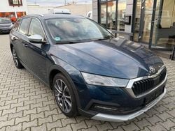 Anthrazit (metallic) Gebraucht 2023 Skoda Octavia Scout 4x4 Kombi | 27.990 € (Guter Preis)