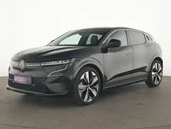 Schwarz Gebraucht 2023 Renault Mégane Techno SUV | 25.494 € (Etwas zu teuer)
