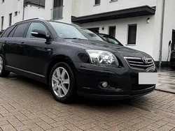 Schwarz Gebraucht 2007 Toyota Avensis Kombi | 5.500 €