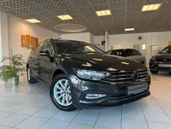 Grau Gebraucht 2023 VW Passat Kombi | 24.980 € (Guter Preis)