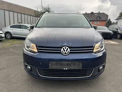 Blau Gebraucht 2012 VW Touran Style Van / Kleinbus | 4.900 € (Guter Preis)