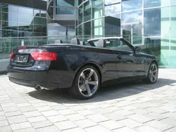 Phantomschwarz perleffet Gebraucht 2012 Audi A5 Cabriolet S-Line Cabrio | 22.610 €
