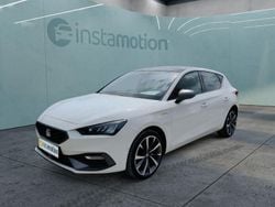 Weiß Gebraucht 2021 Seat Leon FR Kleinwagen | 19.249 € (Guter Preis)