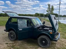 Grün Gebraucht 2009 Lada niva SUV | 5.950 € (Teuer)