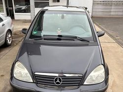 Grau Gebraucht 2003 Mercedes A140 Classic Van / Kleinbus | 1.000 € (Fairer Preis)