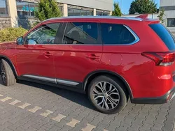 Rot Gebraucht 2018 Mitsubishi Outlander Edition+ SUV | 12.400 € (Guter Preis)