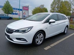 Weiß Gebraucht 2018 Opel Astra Business Kombi | 5.800 € (Fairer Preis)