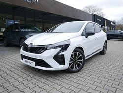 Weiß Gebraucht 2024 Renault Clio V Techno Limousine | 18.490 € (Fairer Preis)