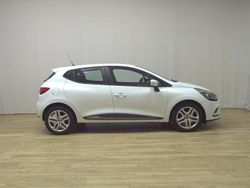 Weiss Gebraucht 2019 Renault Clio IV Expression Limousine | 7.680 € (Guter Preis)